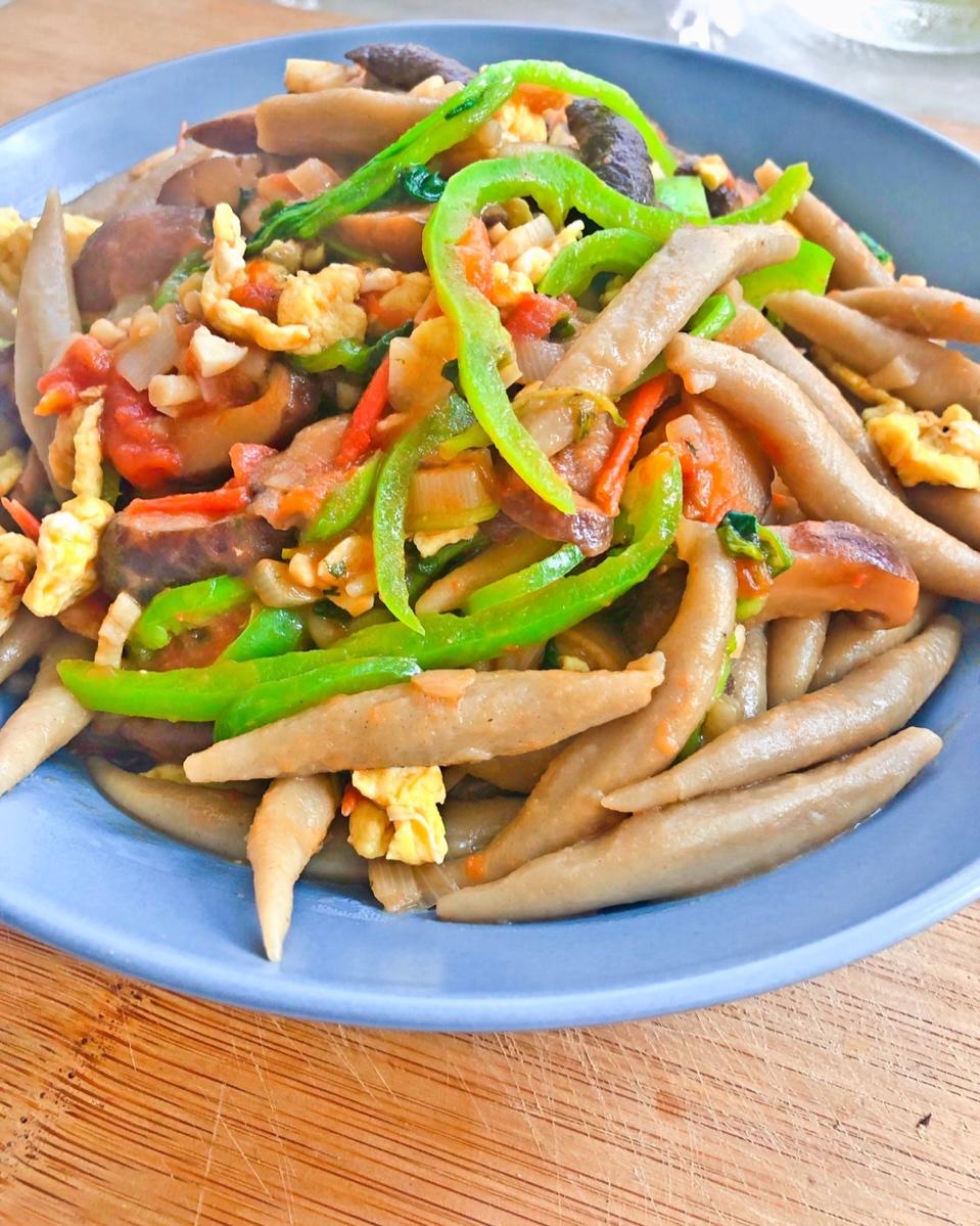 家常美味素炒莜面鱼