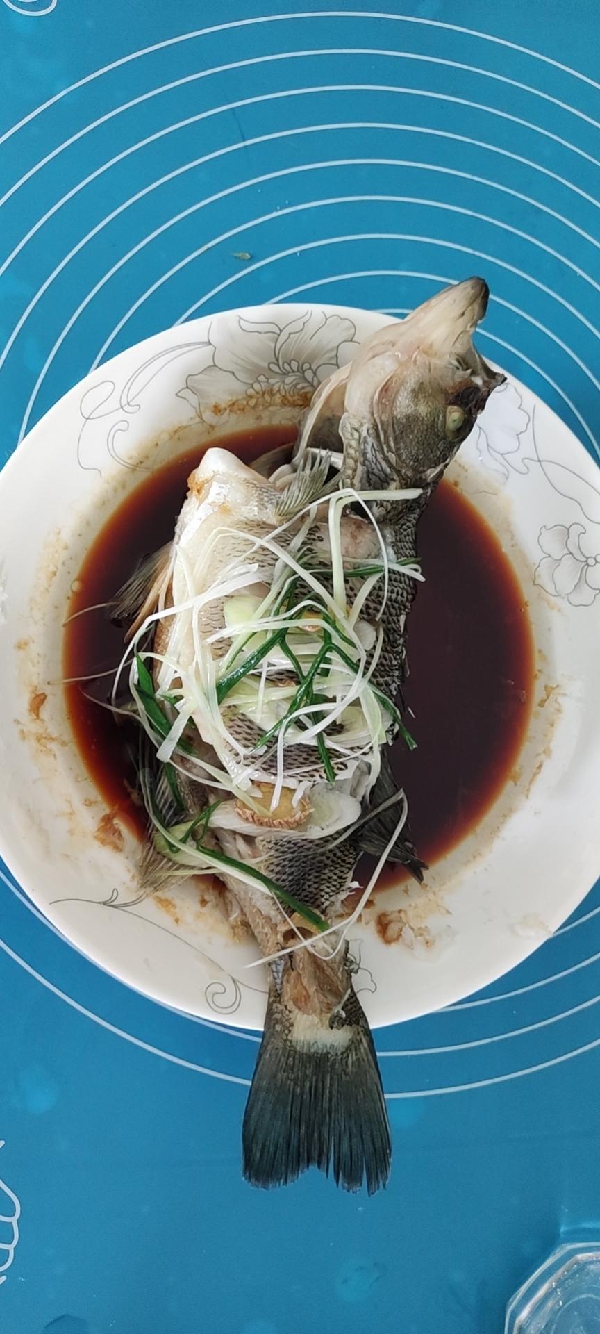 清蒸鲈鱼