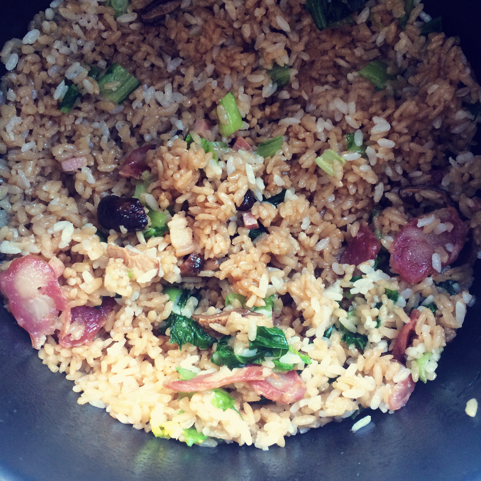 电饭锅版香菇腊肠饭