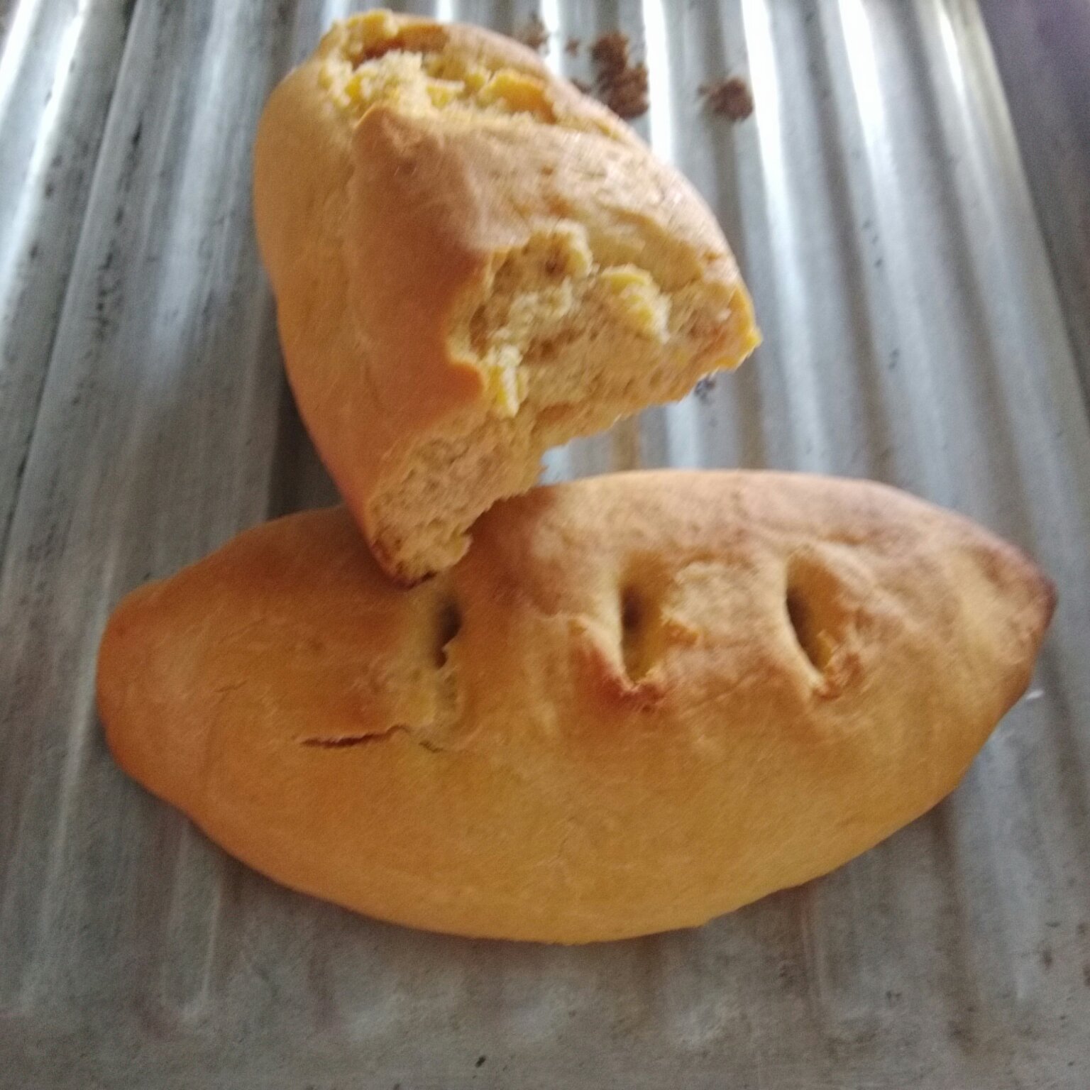 自制杏子酱面包