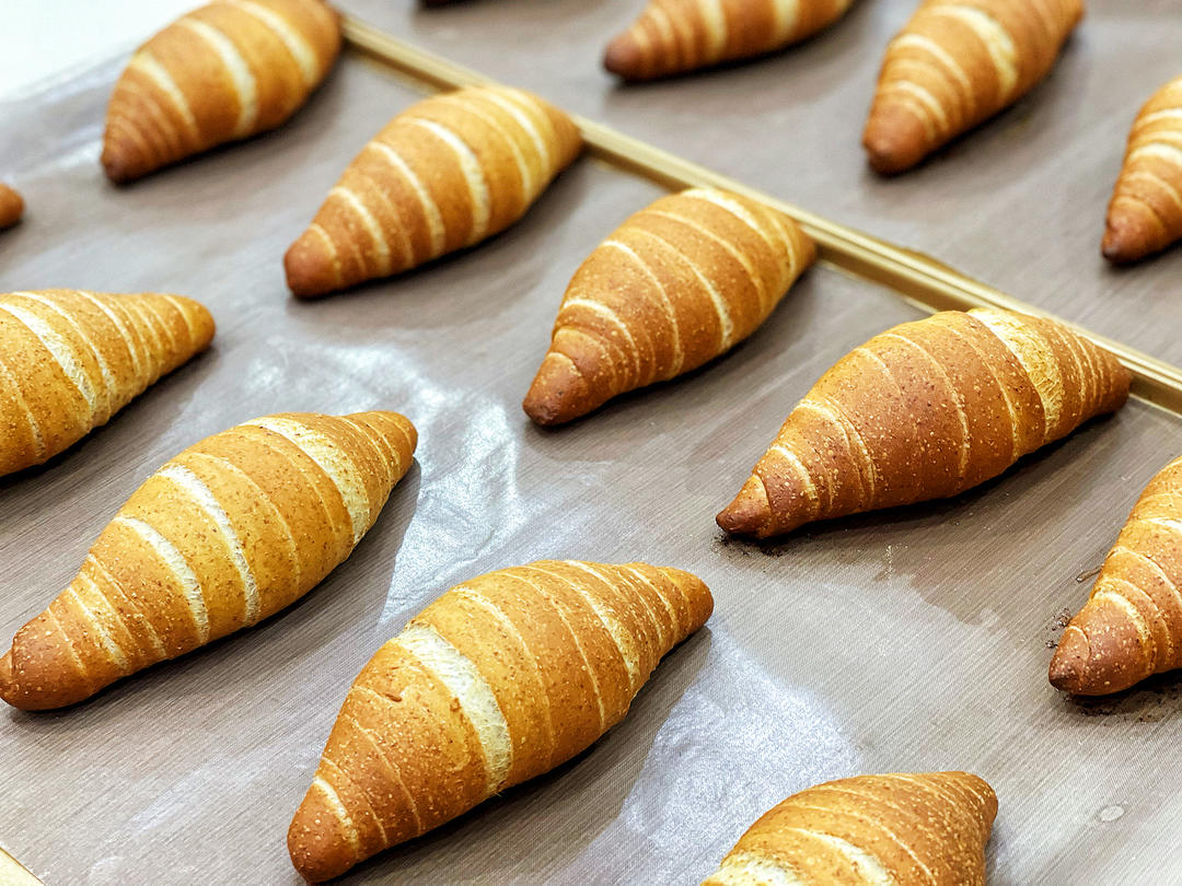 全麦芝麻盐面包