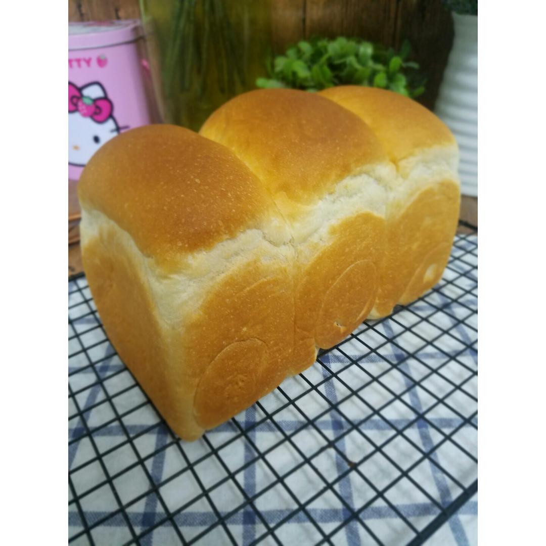 只需一次发酵的低卡松软白土司