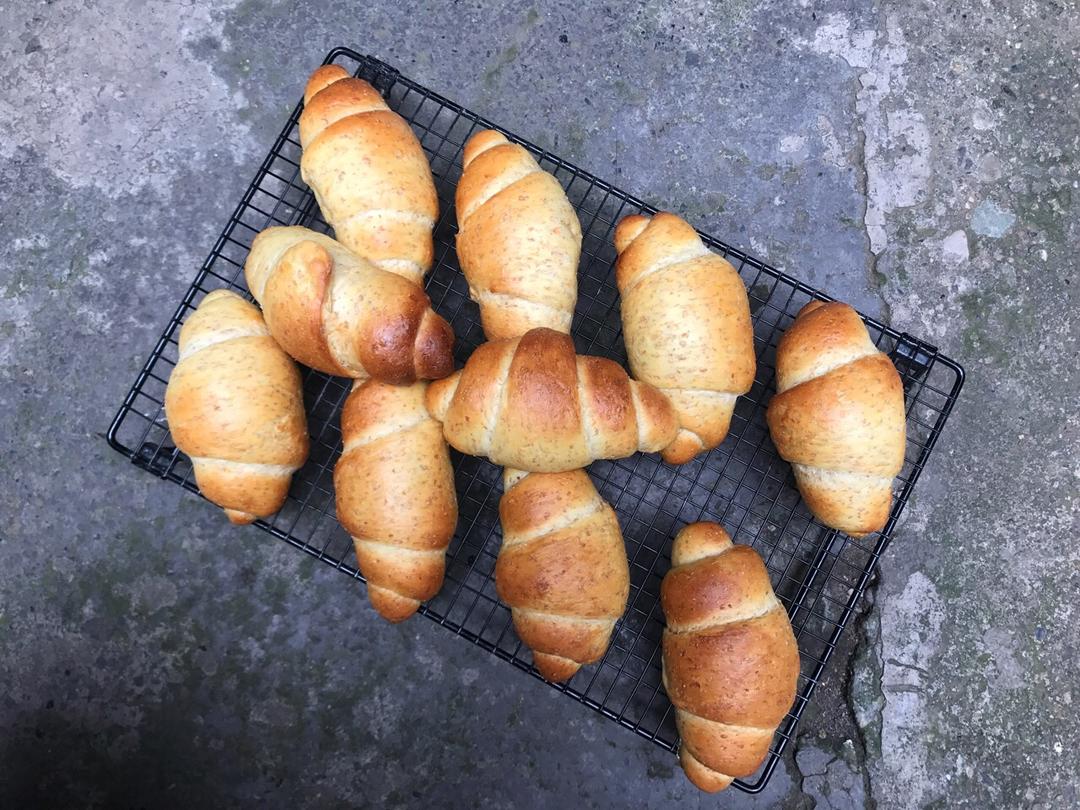 胡萝卜餐包（超柔小面包）