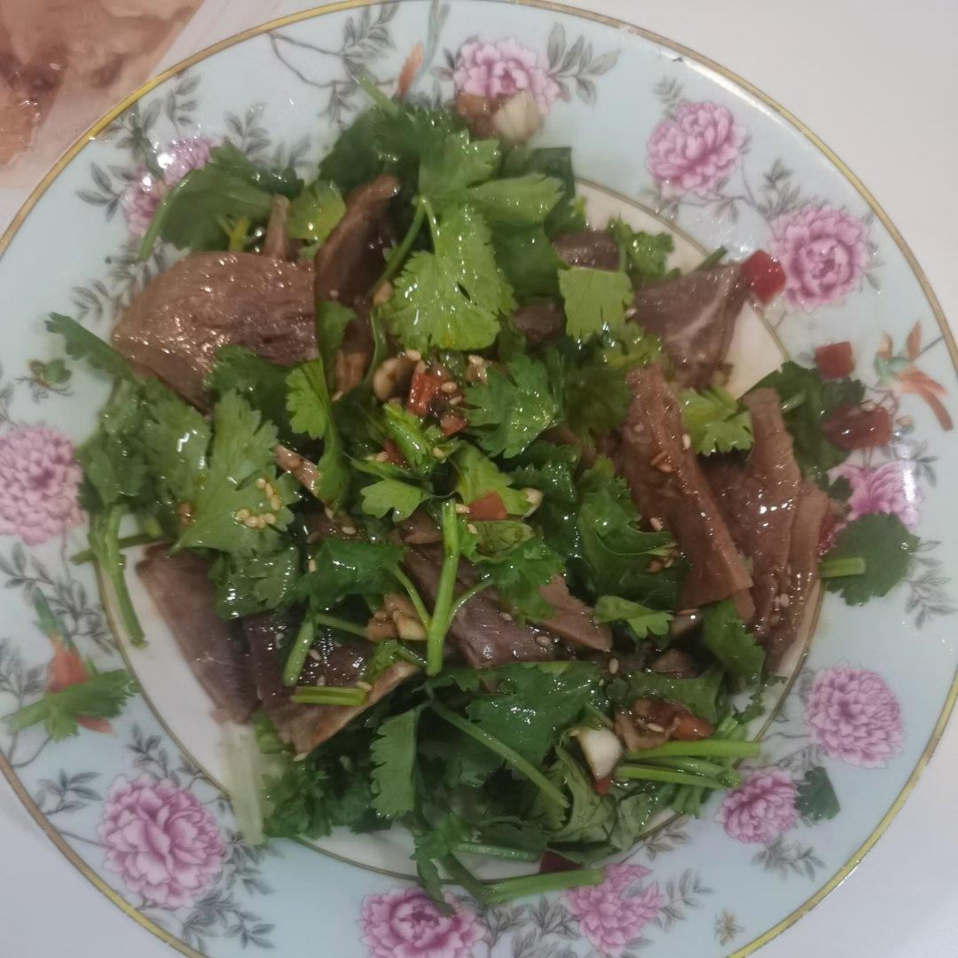 凉拌牛肉