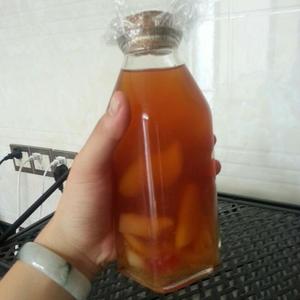清新可口的水蜜桃李子冰茶，so easy的做法 步骤6