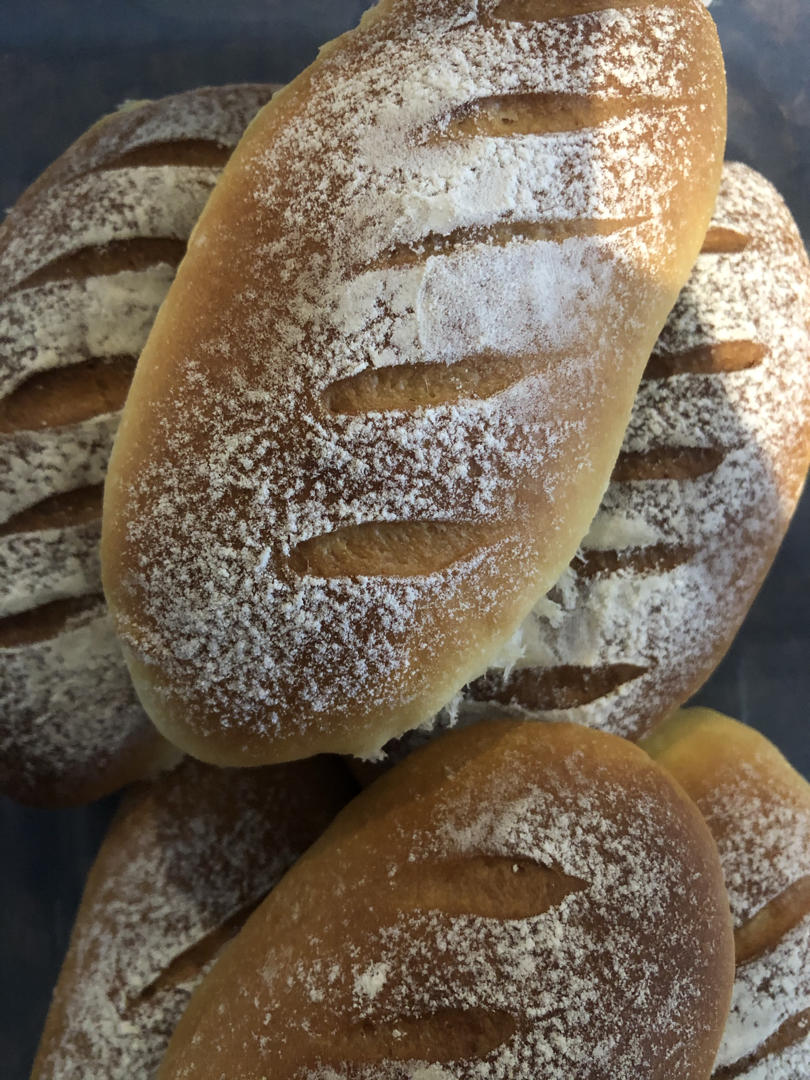 软萌萌的蔓越梅奶酪面包