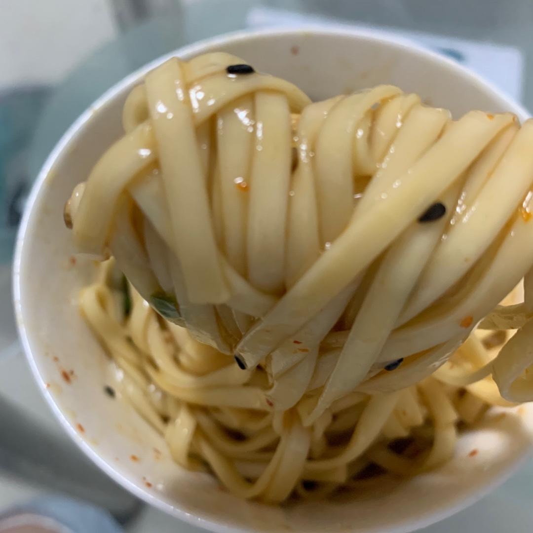 好吃到舔盘的拌面秘方，太销魂了！🍜