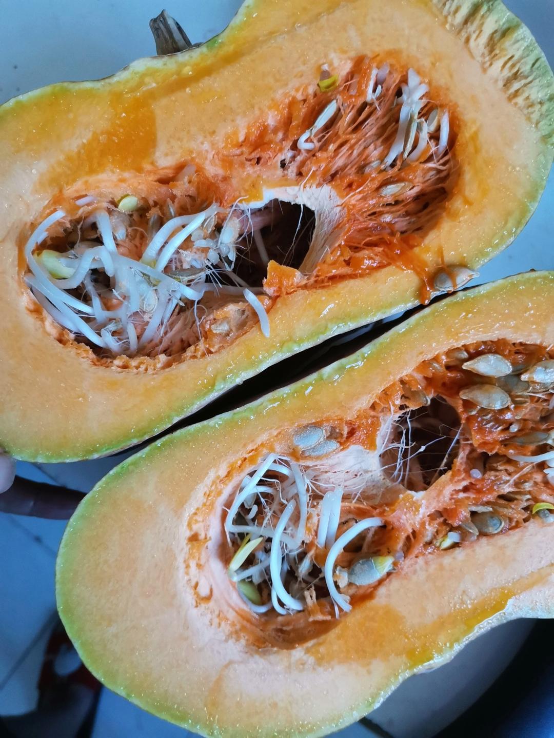 猪肉都不换的焖南瓜～吃起来糯糯甜甜咸咸的！