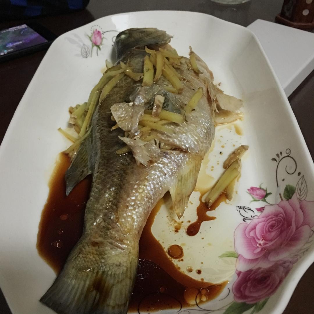 清蒸鲫鱼
