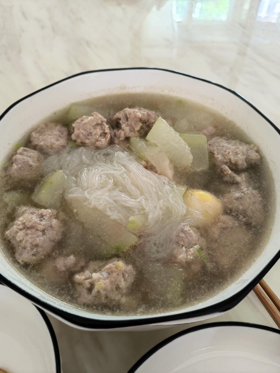 夏天不可错过的家常味--冬瓜丸子汤