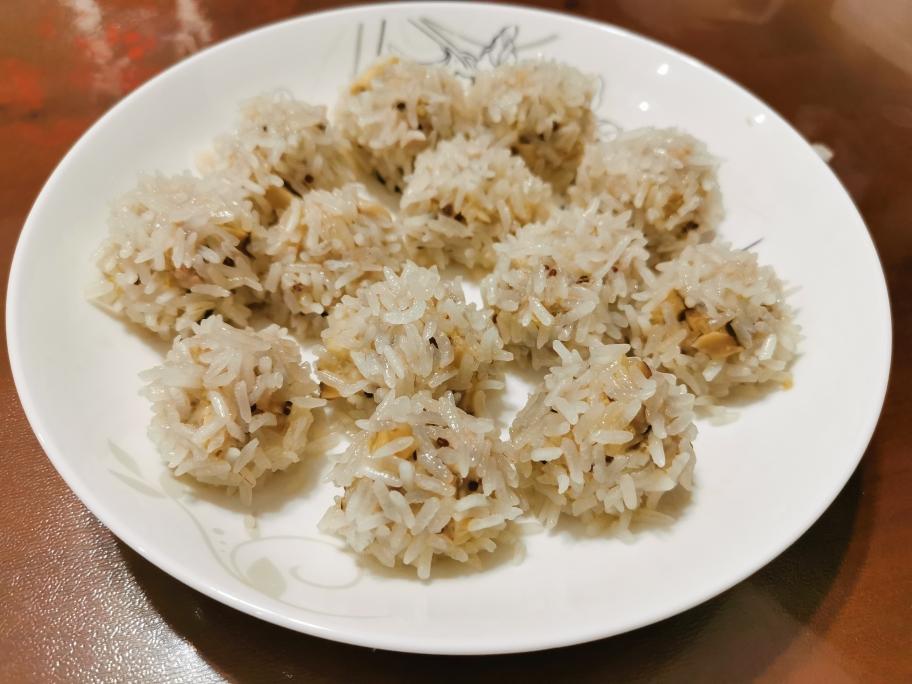 藜麦香菇珍珠肉丸