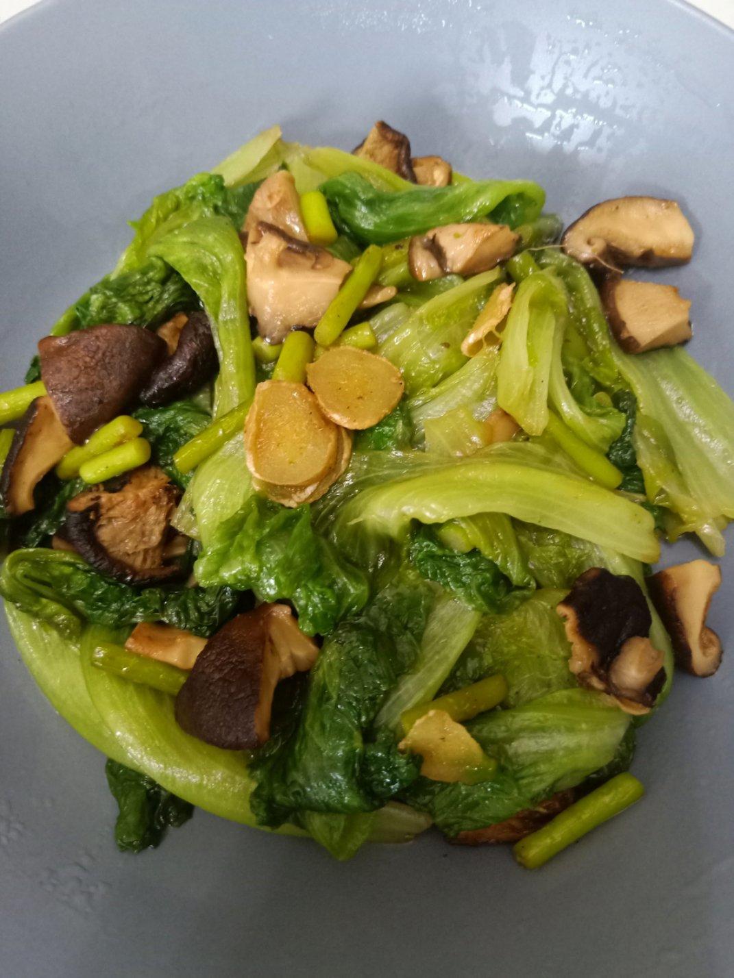 蘑菇炒青菜