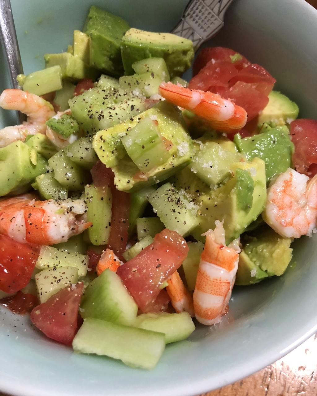 牛油果虾仁沙拉