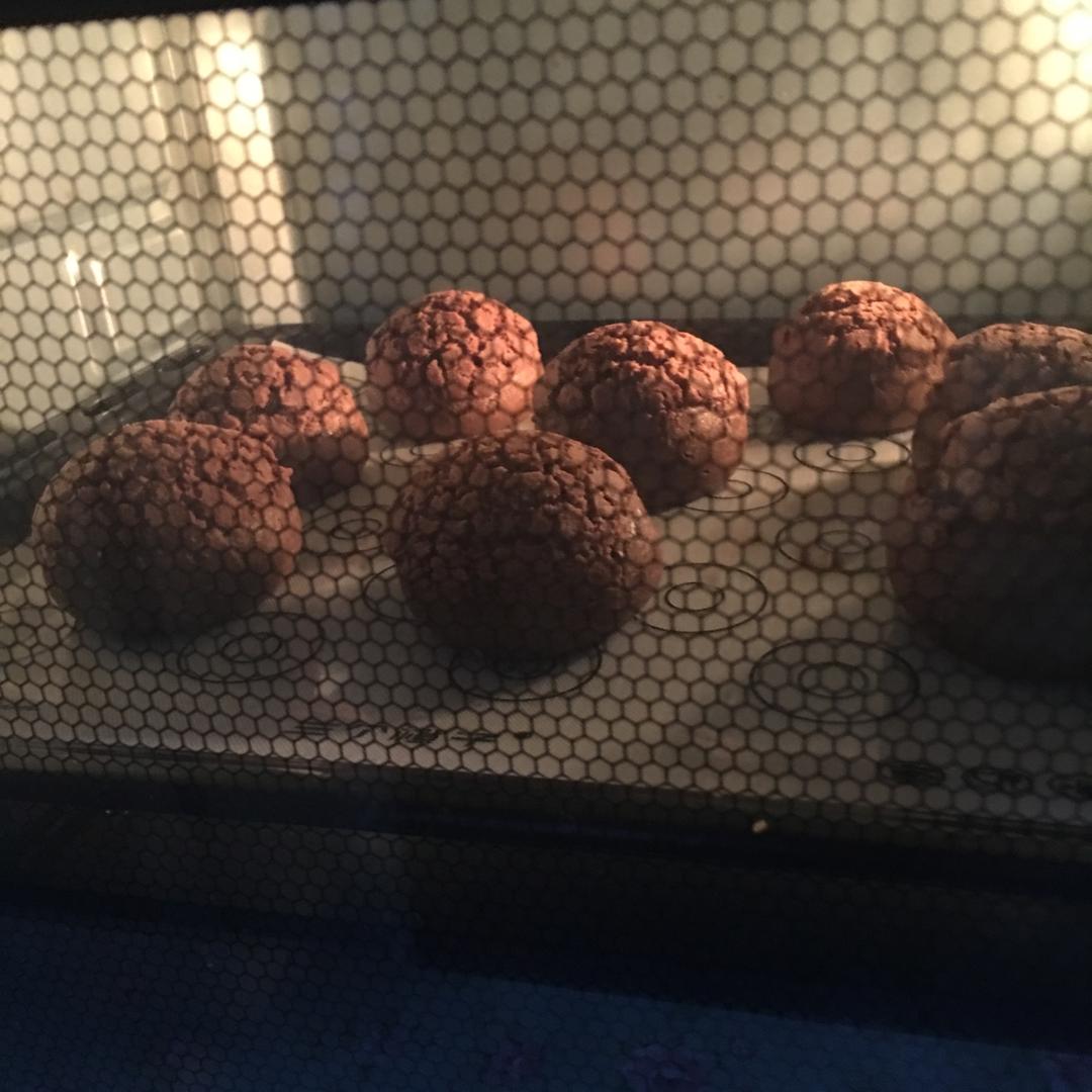 巧克力酥皮泡芙