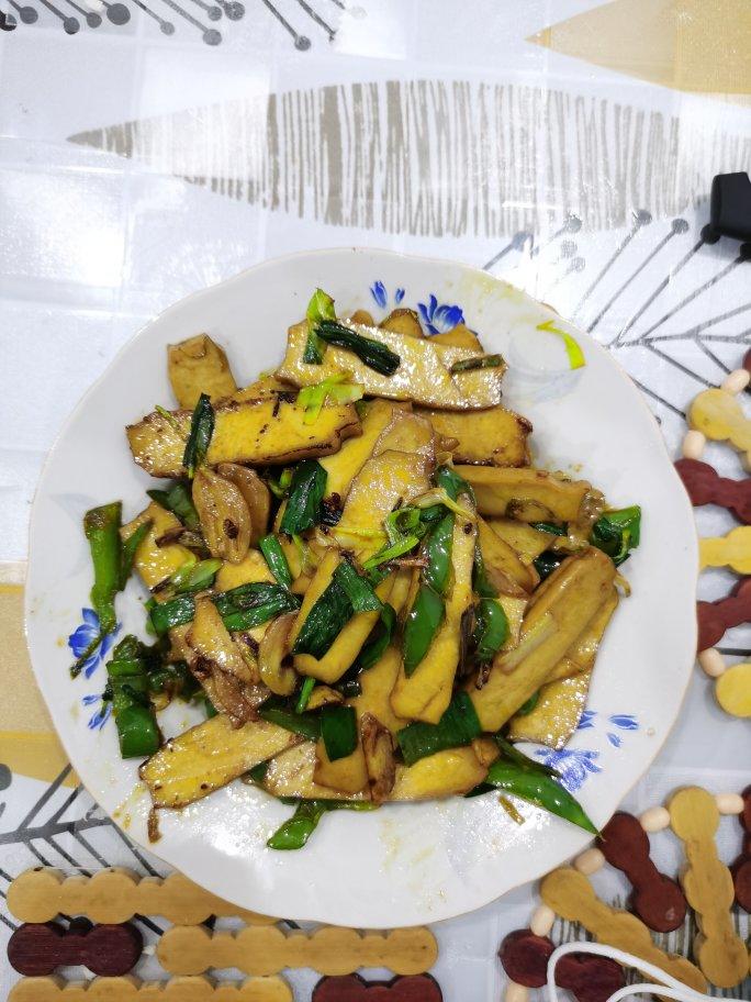 青椒炒豆干