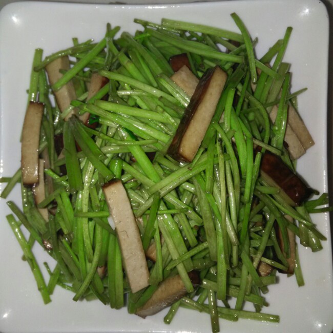 芦蒿炒香干