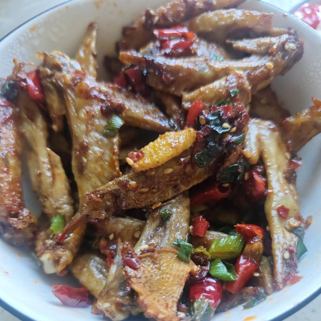 🔥秒杀路边摊的冷吃翅尖❗️好吃到舔手指