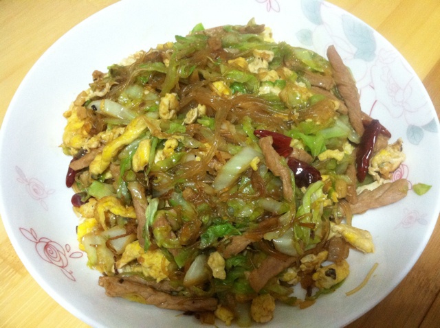 包菜粉丝炒鸡蛋