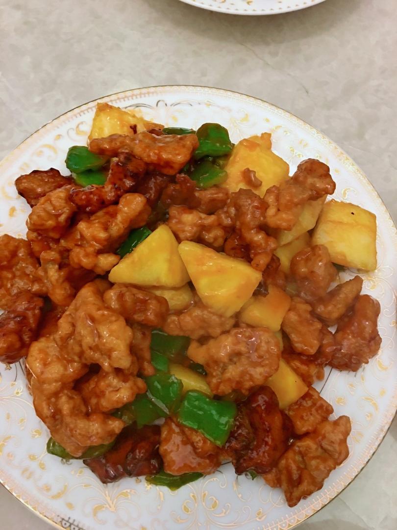 菠萝咕噜肉