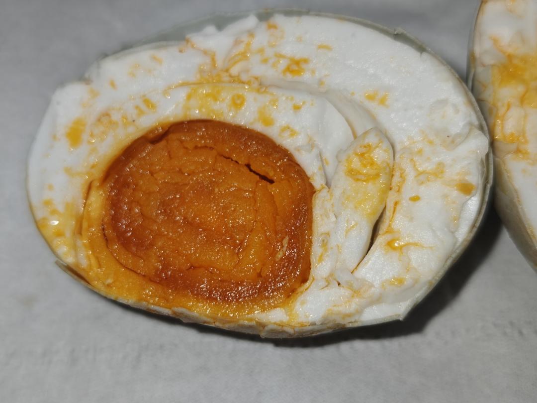 自制腌咸鸭蛋