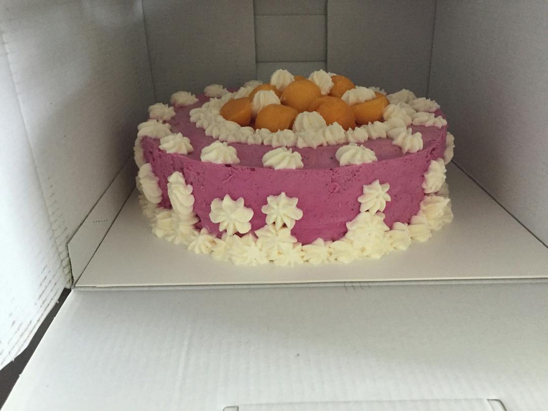 火龙果慕斯蛋糕