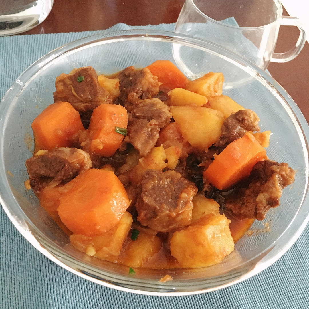 红烧牛肉土豆 （独家秘制）