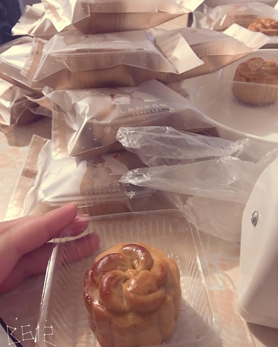 广式月饼—蛋黄莲蓉月饼