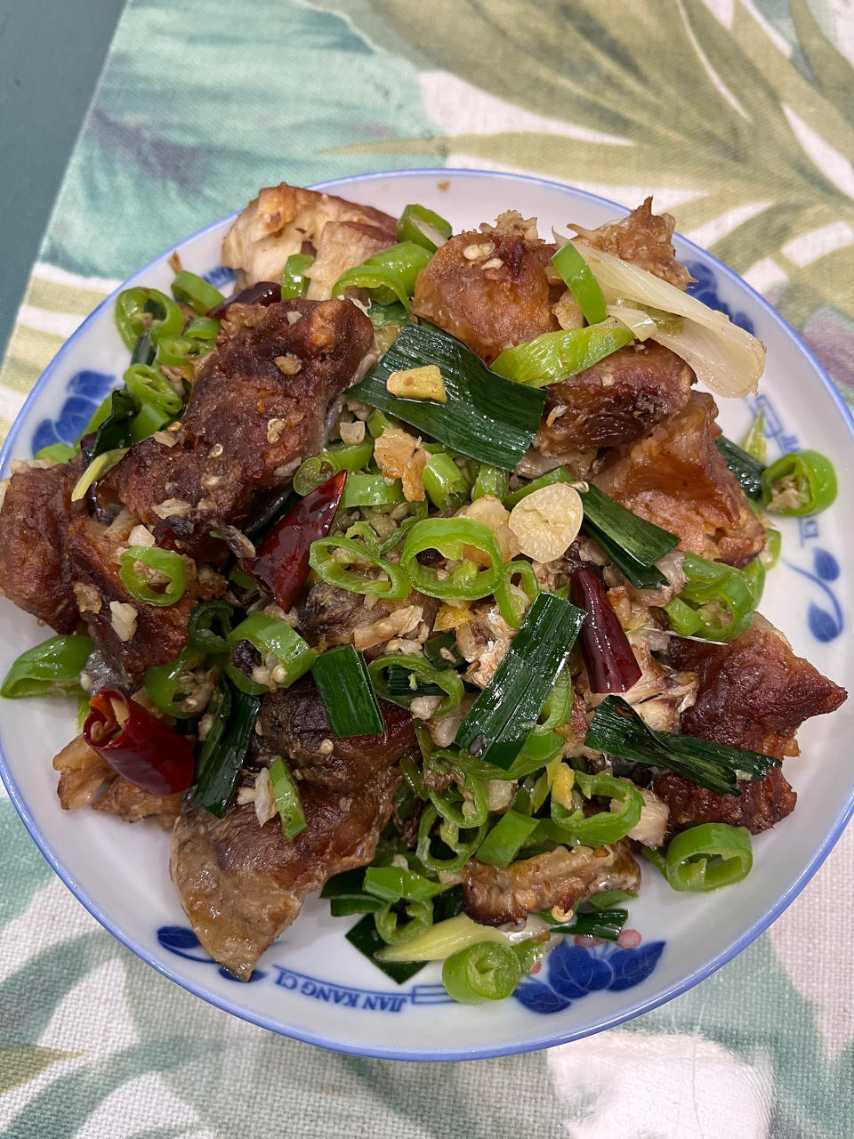 超级下饭🔥爆炒腊鱼干