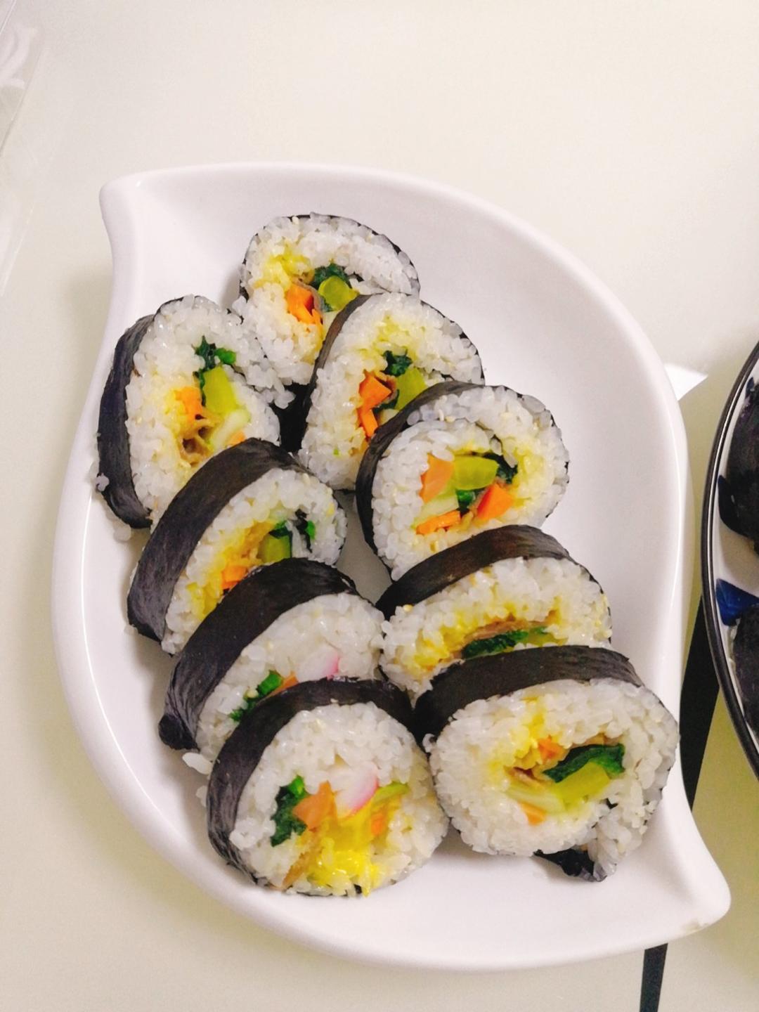 高颜值的紫菜包饭