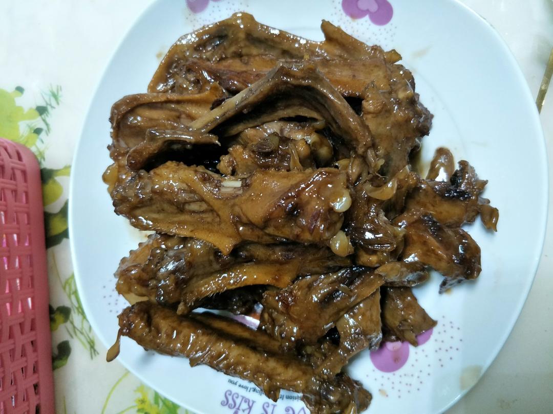 吮指酱香鸭翅