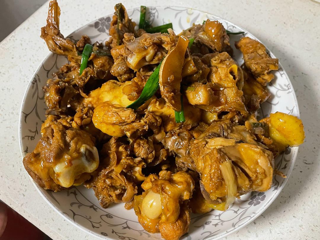 厨师长教你：“姜葱炒鸡”的家常做法，色香味俱全，赶紧收藏吧