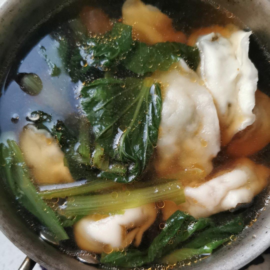 ㊙️连汤都想喝掉的‼️酸汤牛肉馅饺子‼️酸辣开胃