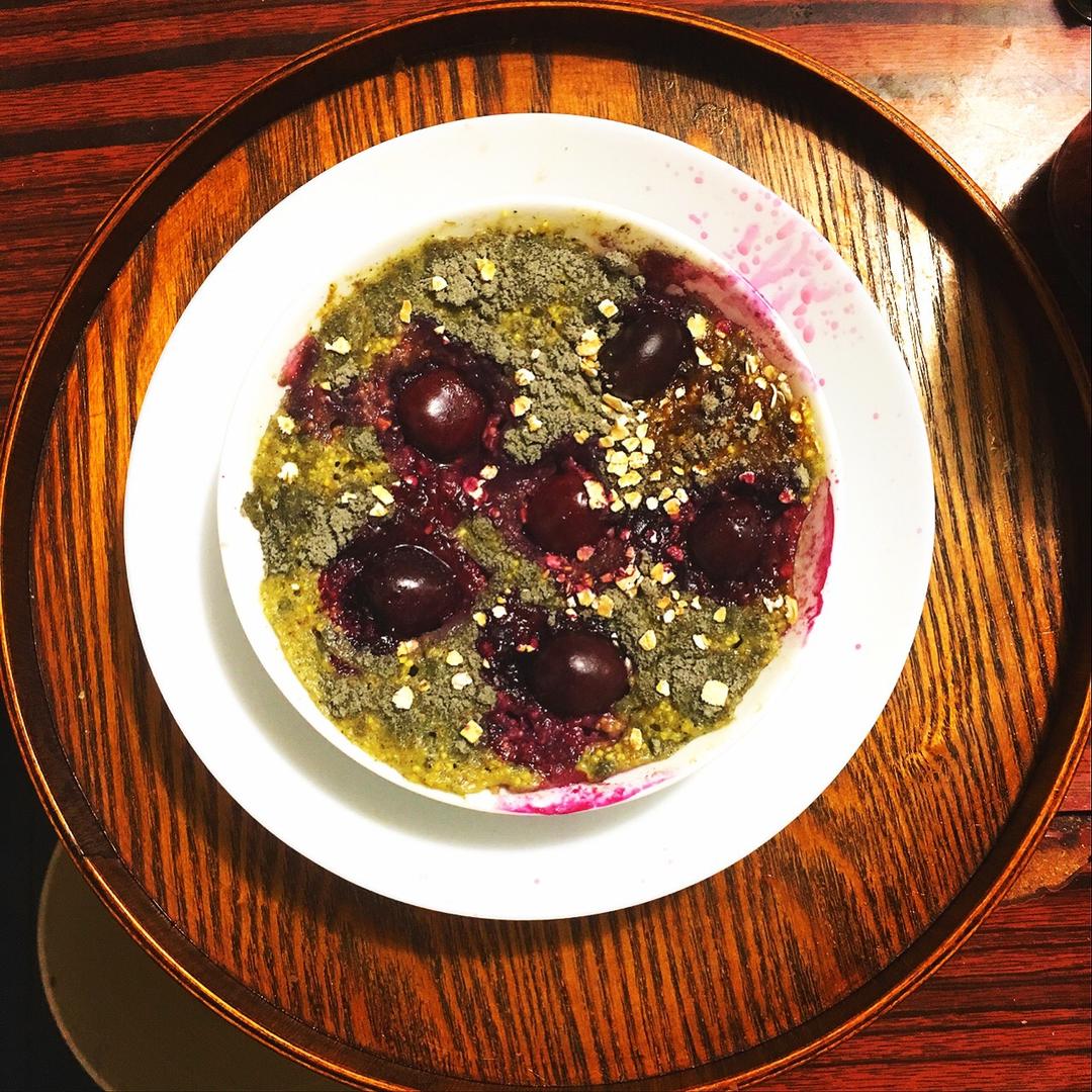 车厘子黑芝麻烤小米 —【微波志】