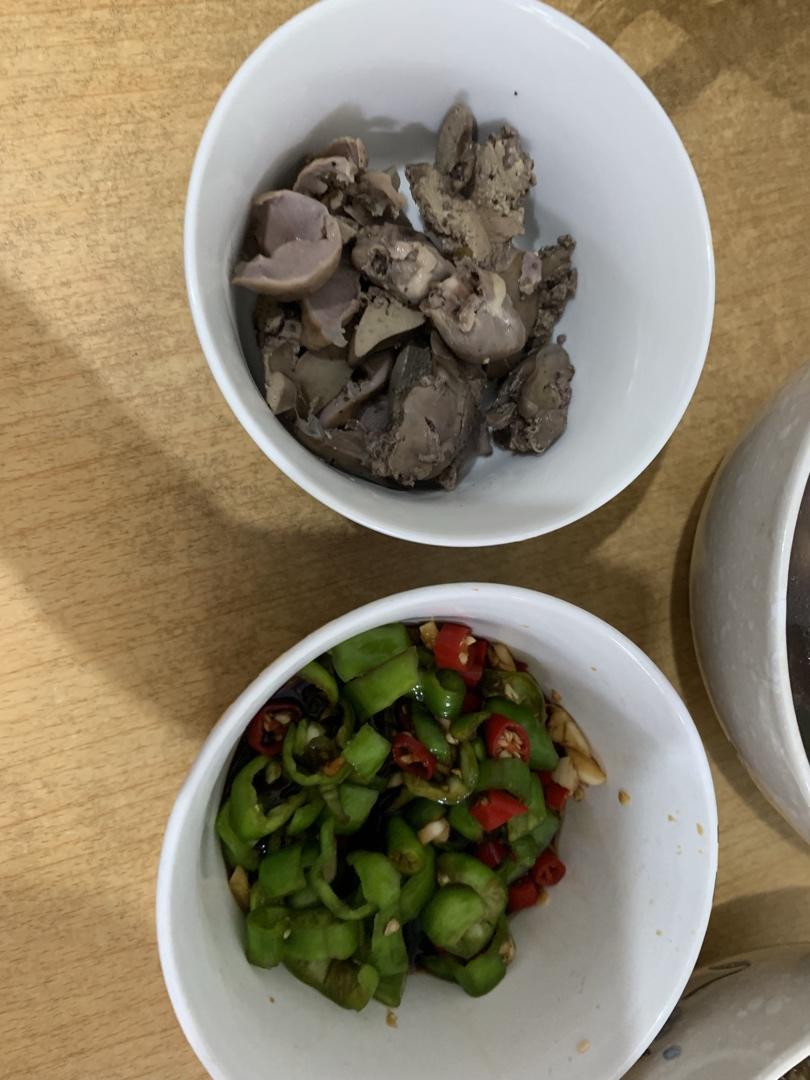 嫩卤鸡肝