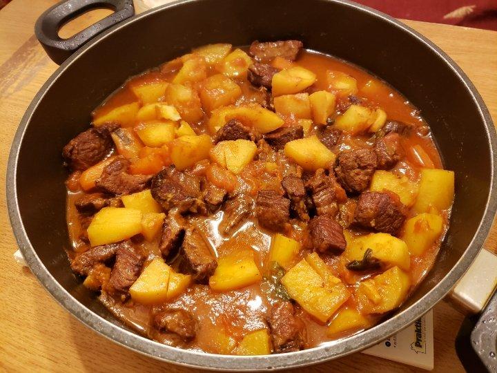 番茄土豆炖牛腩