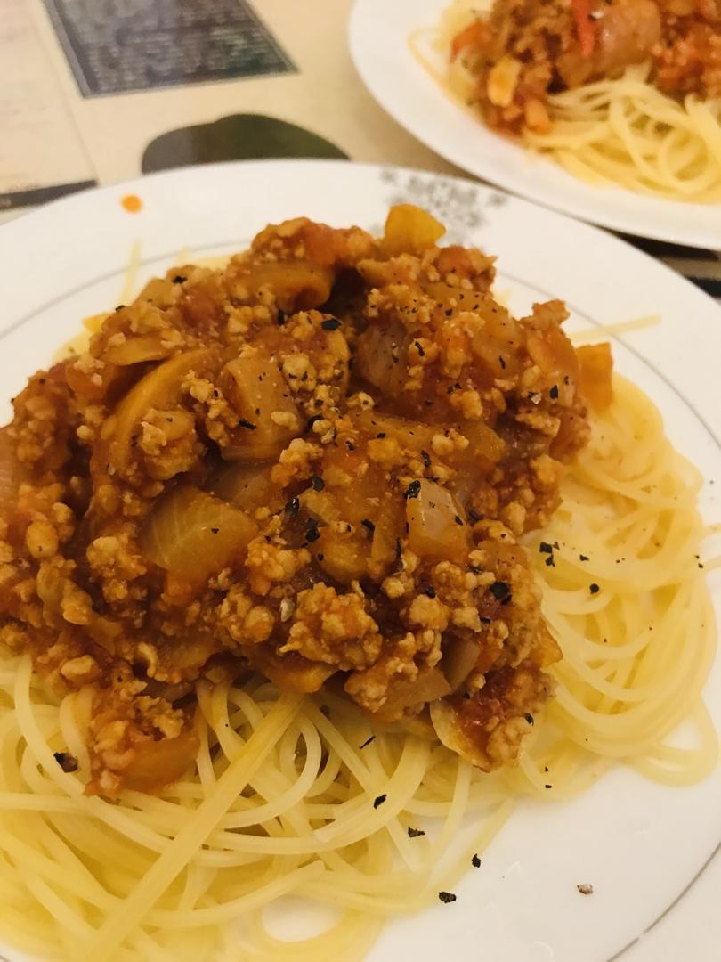 （完胜必胜客的）番茄肉酱意大利面～