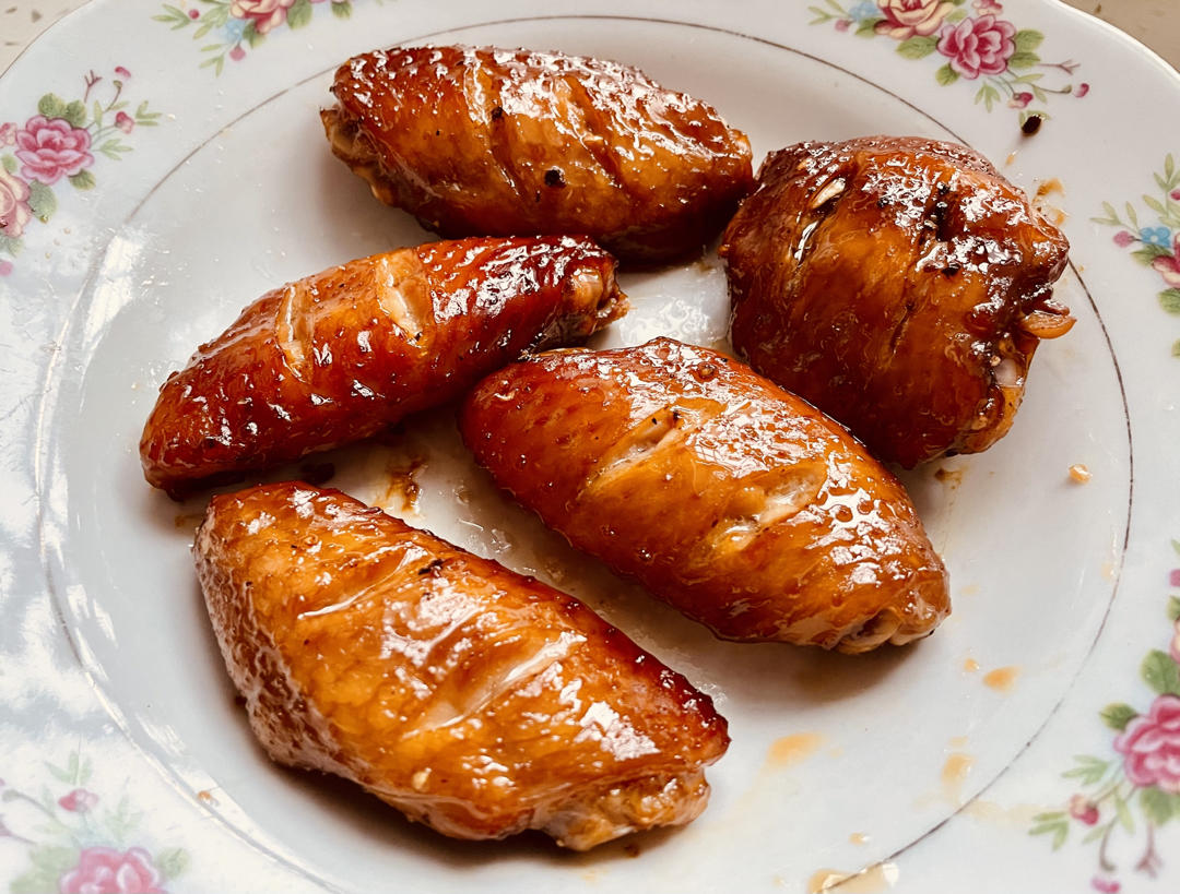 蒜香烤鸡翅｜又香又嫩