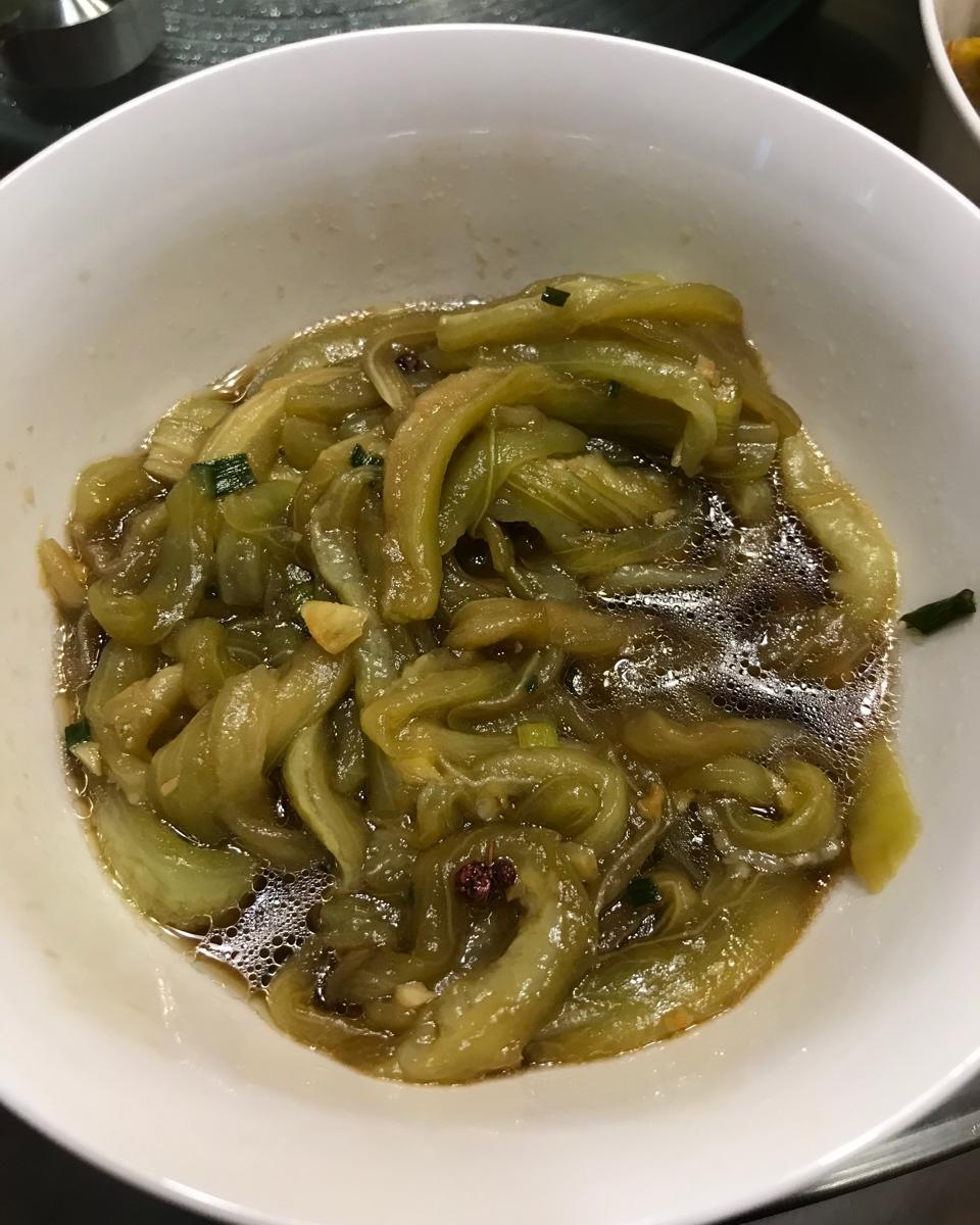 夏天必备可口菜-凉拌茄子🍆