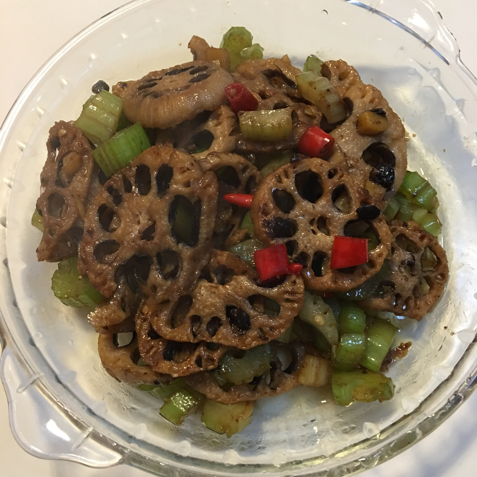 秋冬吃藕好处多，营养丰富又润燥丨回锅藕片 · 圆满素食