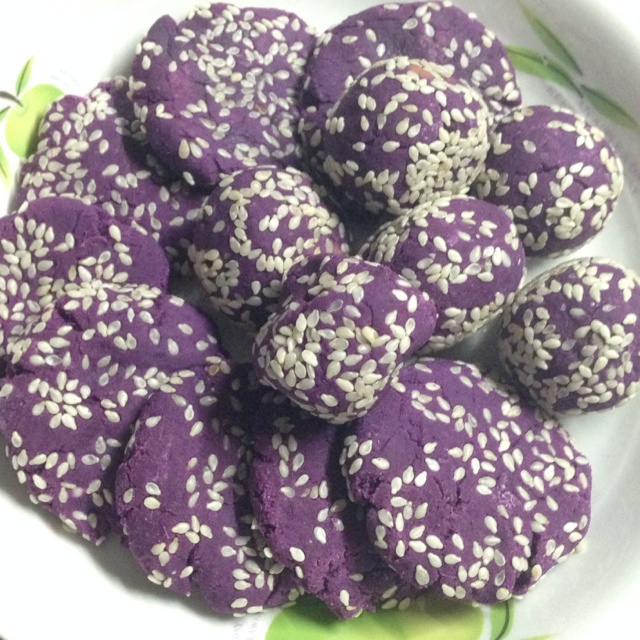紫薯芝麻饼