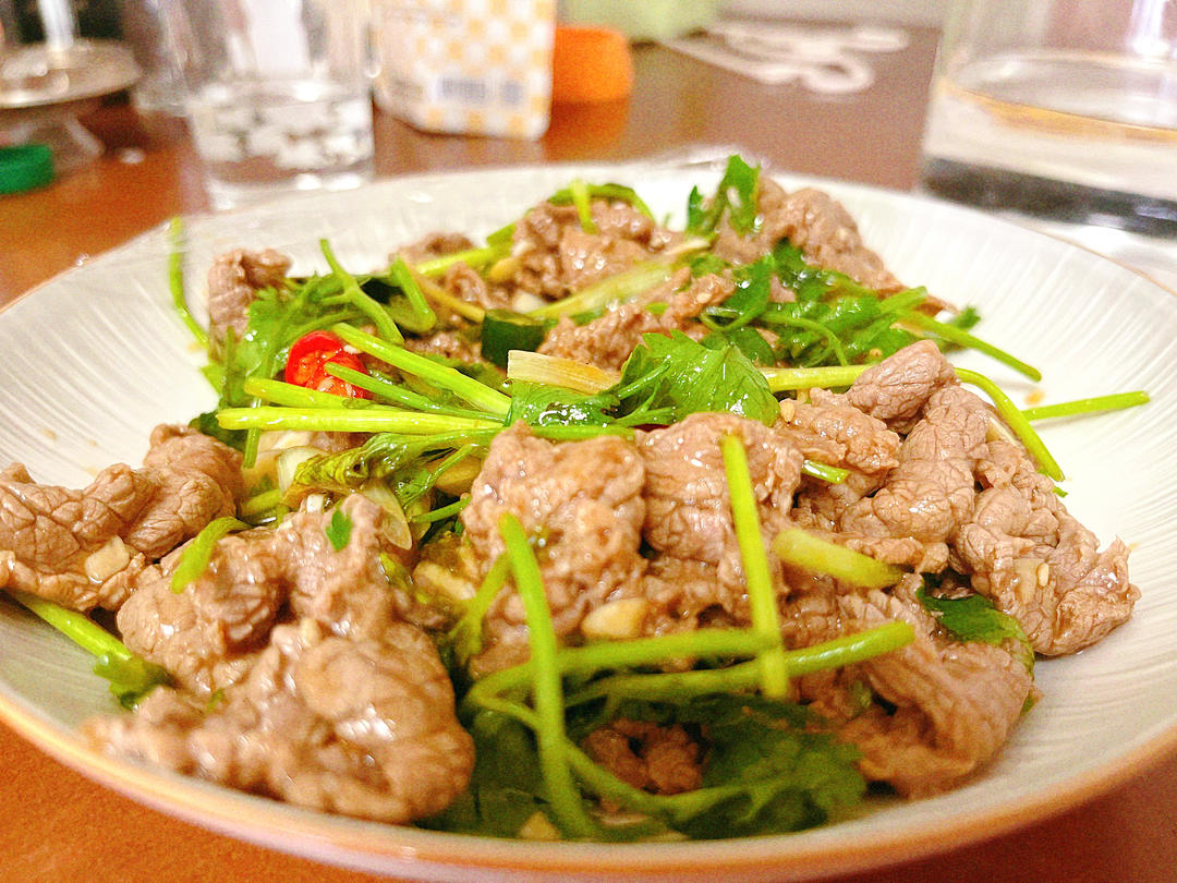 丈母娘吃了都夸的凉拌香菜牛肉