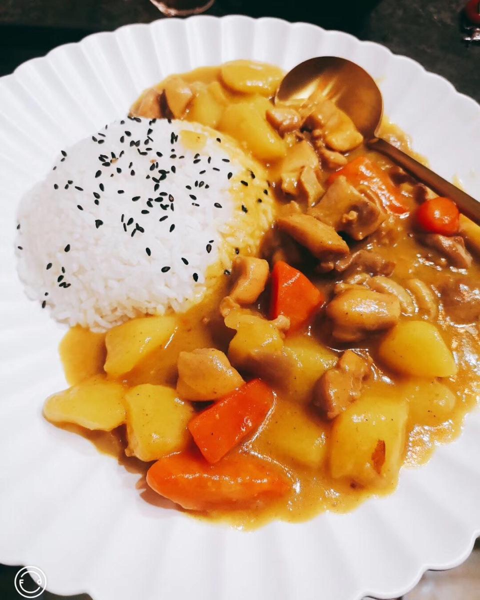 咖喱鸡肉饭