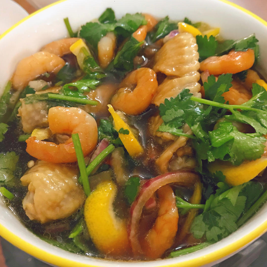 鲜嫩爽口，低脂低卡的酸辣柠檬虾，爆好吃