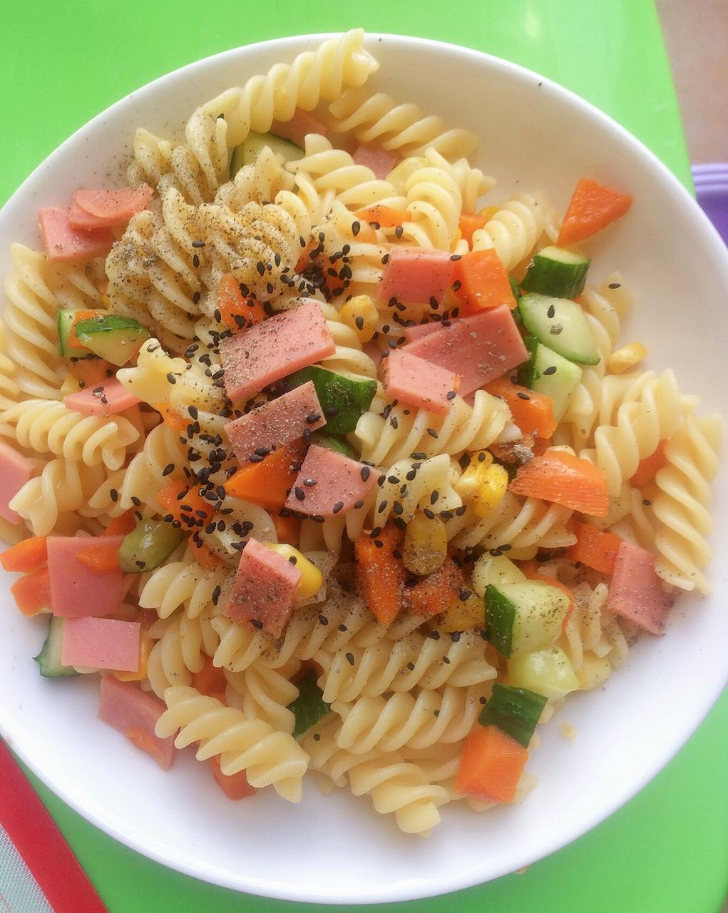 悠悠小雪_annie做的黑胡椒通心粉