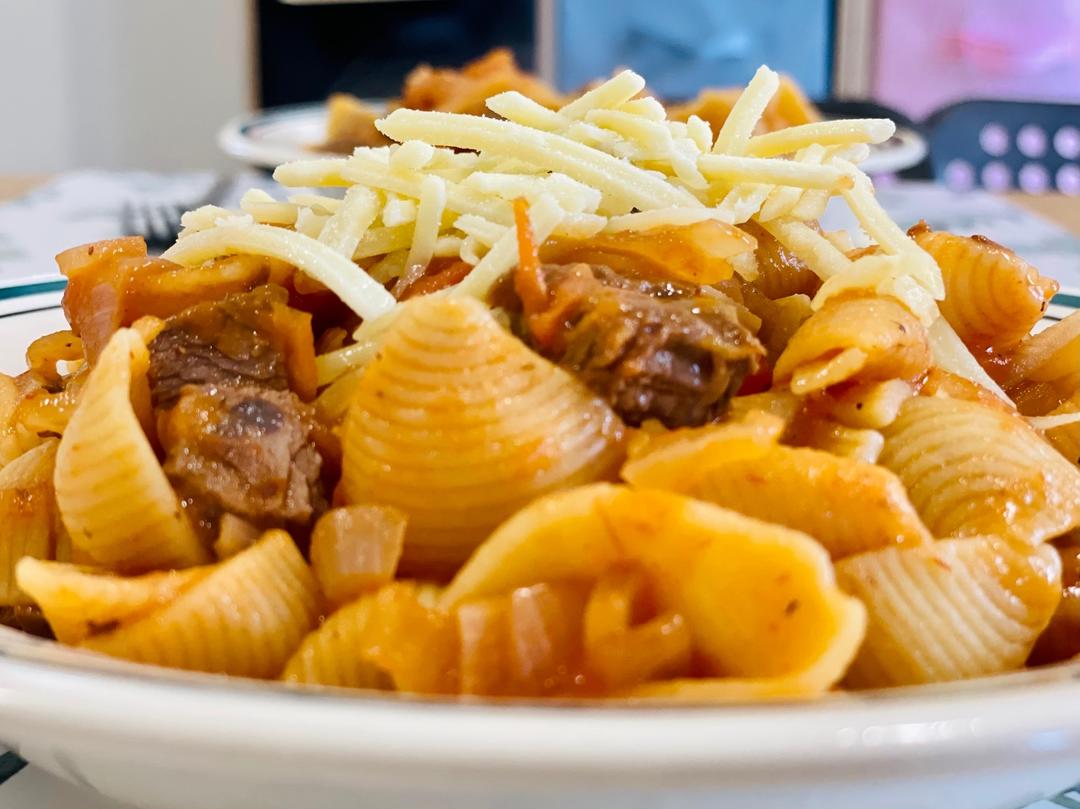 牛肉贝壳意面