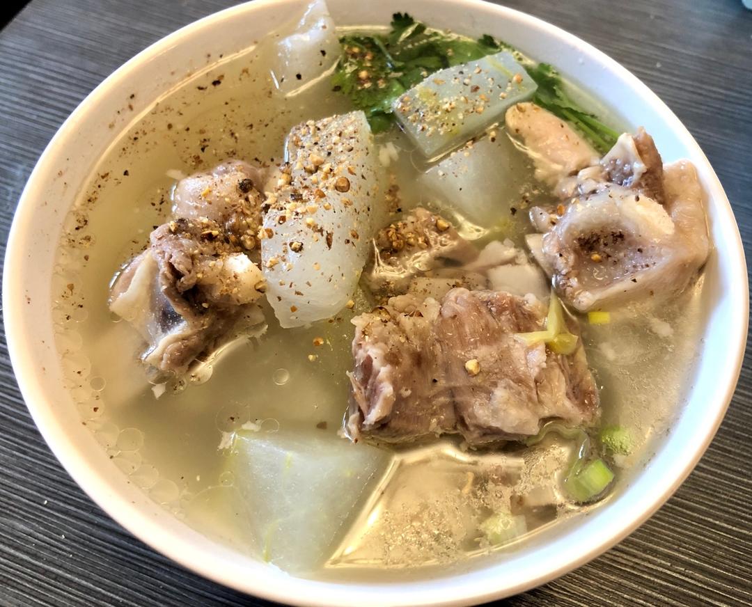清炖羊排萝卜汤
