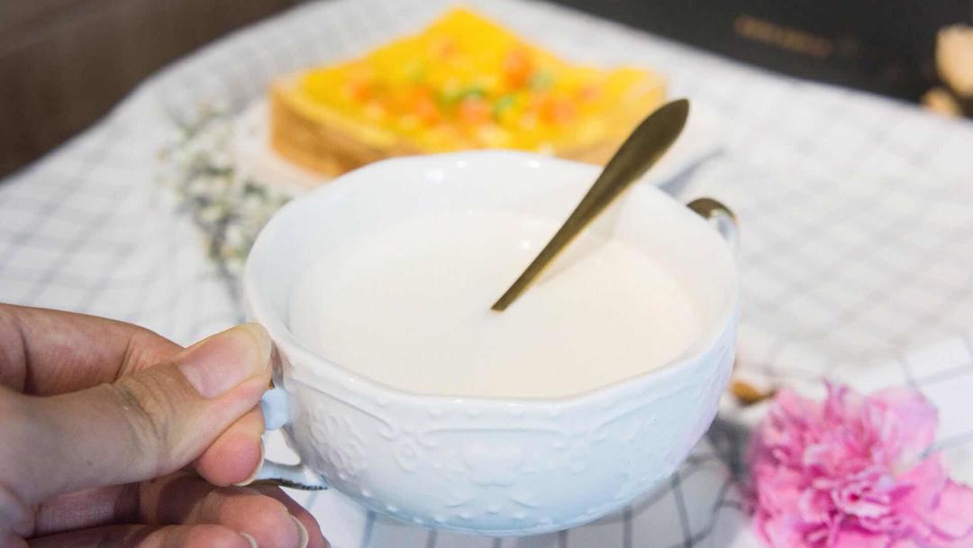 杏仁燕窝撞奶—化痰止咳的秋季法宝【易小炖燕窝厨房】