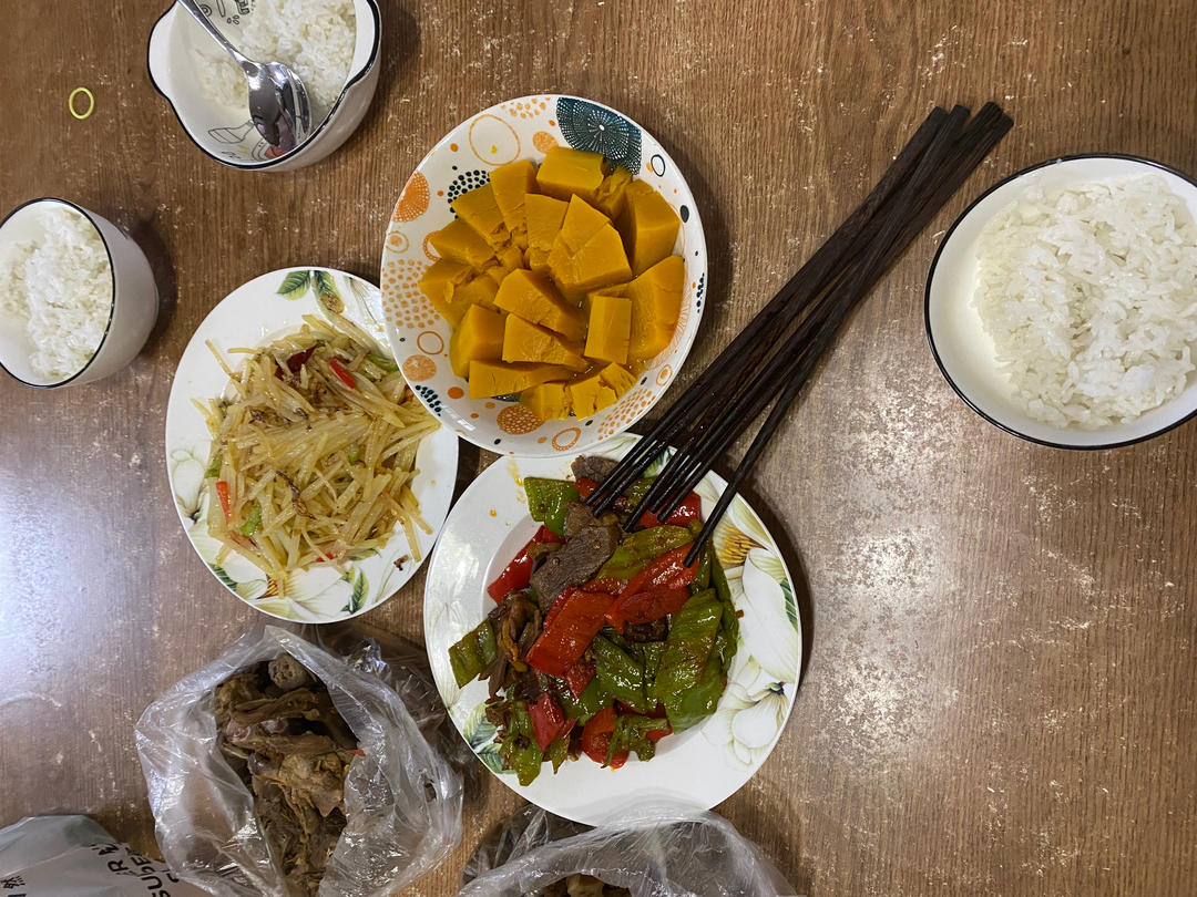 酸辣土豆丝的家常做法 超级下饭