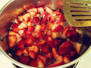 夏天一碗草莓酱（快手版）的做法 步骤4