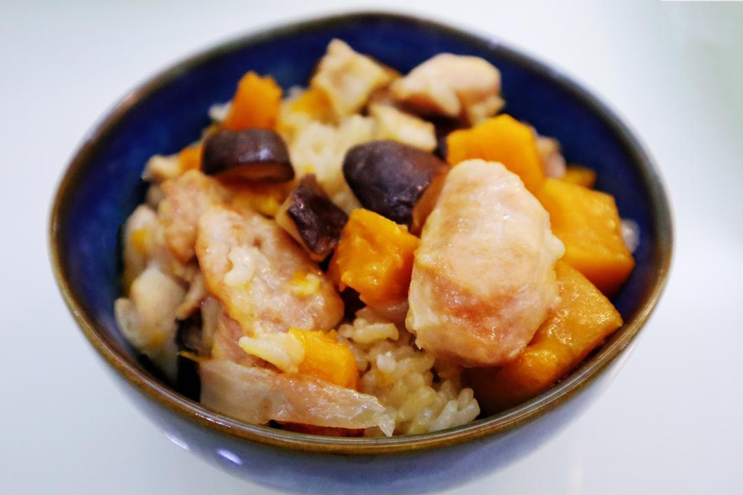 【南瓜鸡肉焖饭】